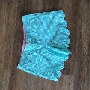 Cute lily Pulitzer buttercup shorts!